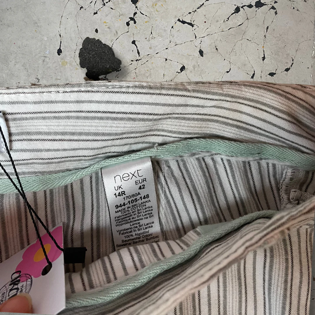 Vintage y2k Low Rise White Pinstripe Trousers - Image 4
